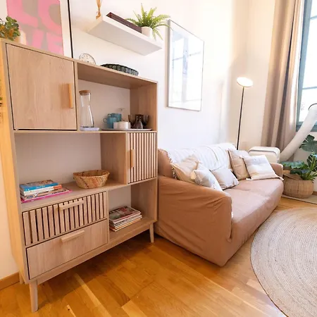 Apartment Rc Cosy Avec Mezzanine Au Coeur De Nizza
